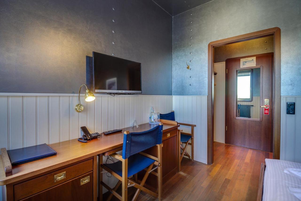 Hotel Doemitzer Hafen Ngoại thất bức ảnh